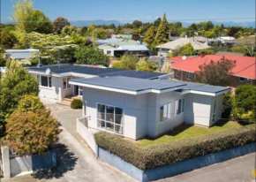 Large Bright Guest House